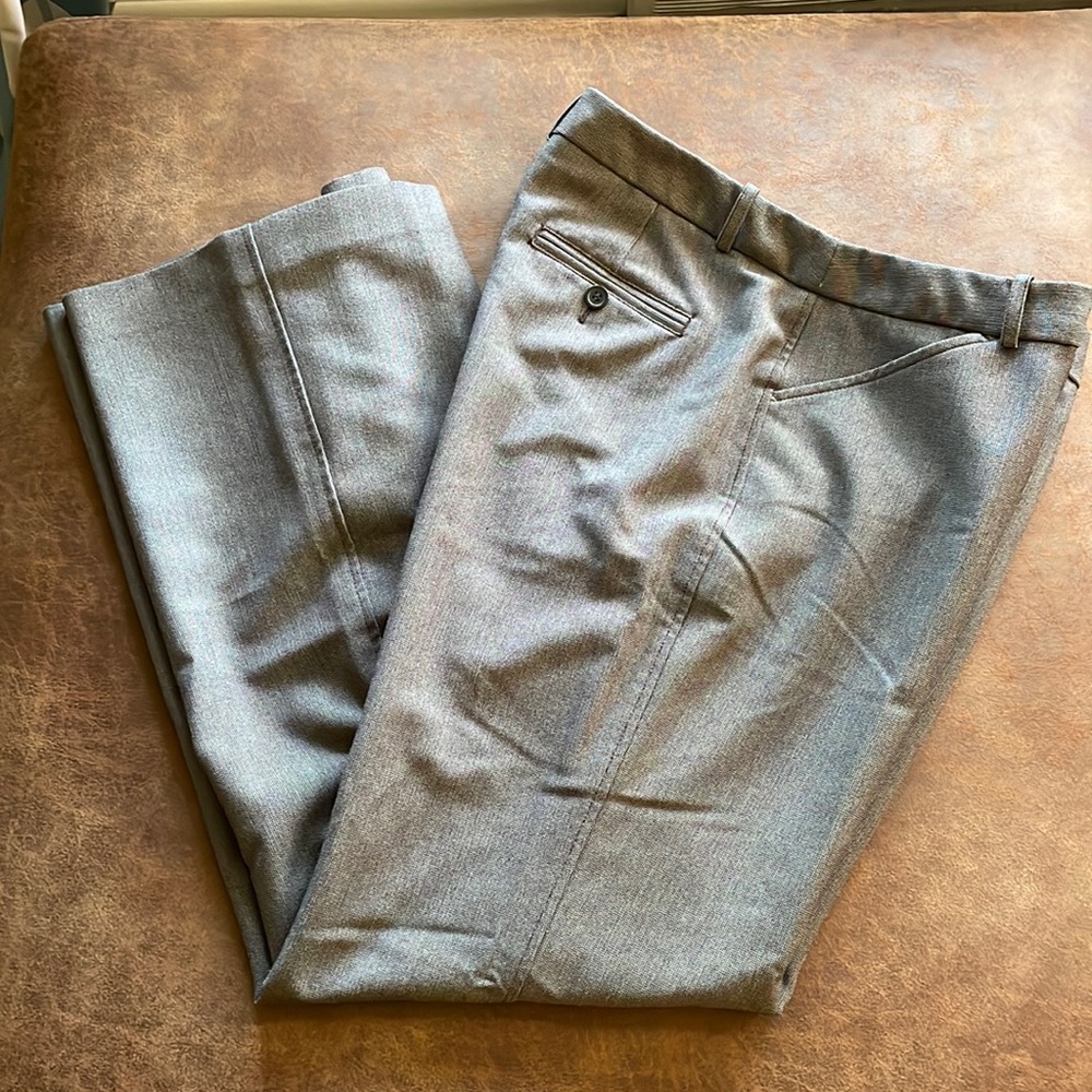 EUC Worthington pant - size 12. Great work-wear pants.